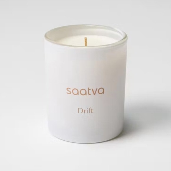 Saatva Other - Saatva Scented Candle 8oz White Drift Lavender Vetiver Aromatherapy Relaxing NEW